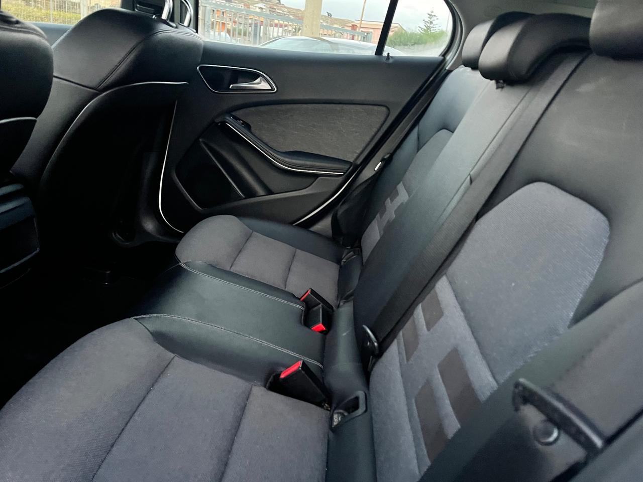 Mercedes-benz GLA 200 d Sport