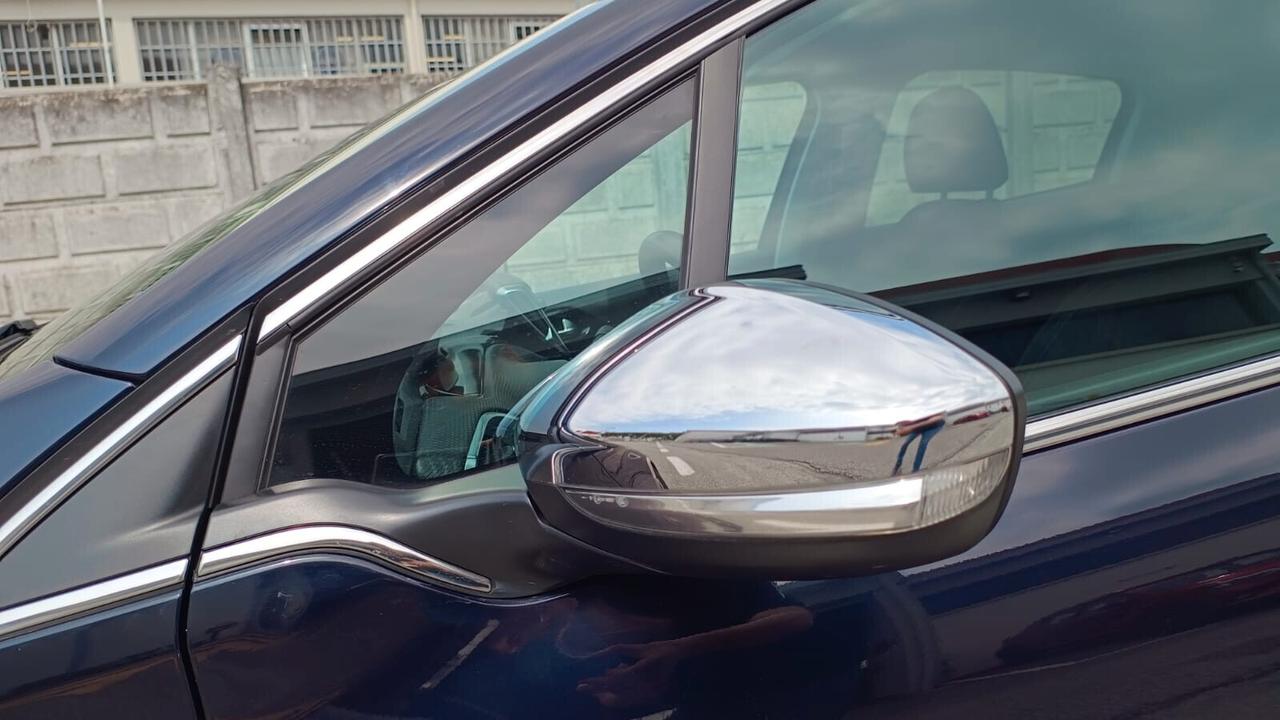 Peugeot 208 PureTech 82 5 porte Allure