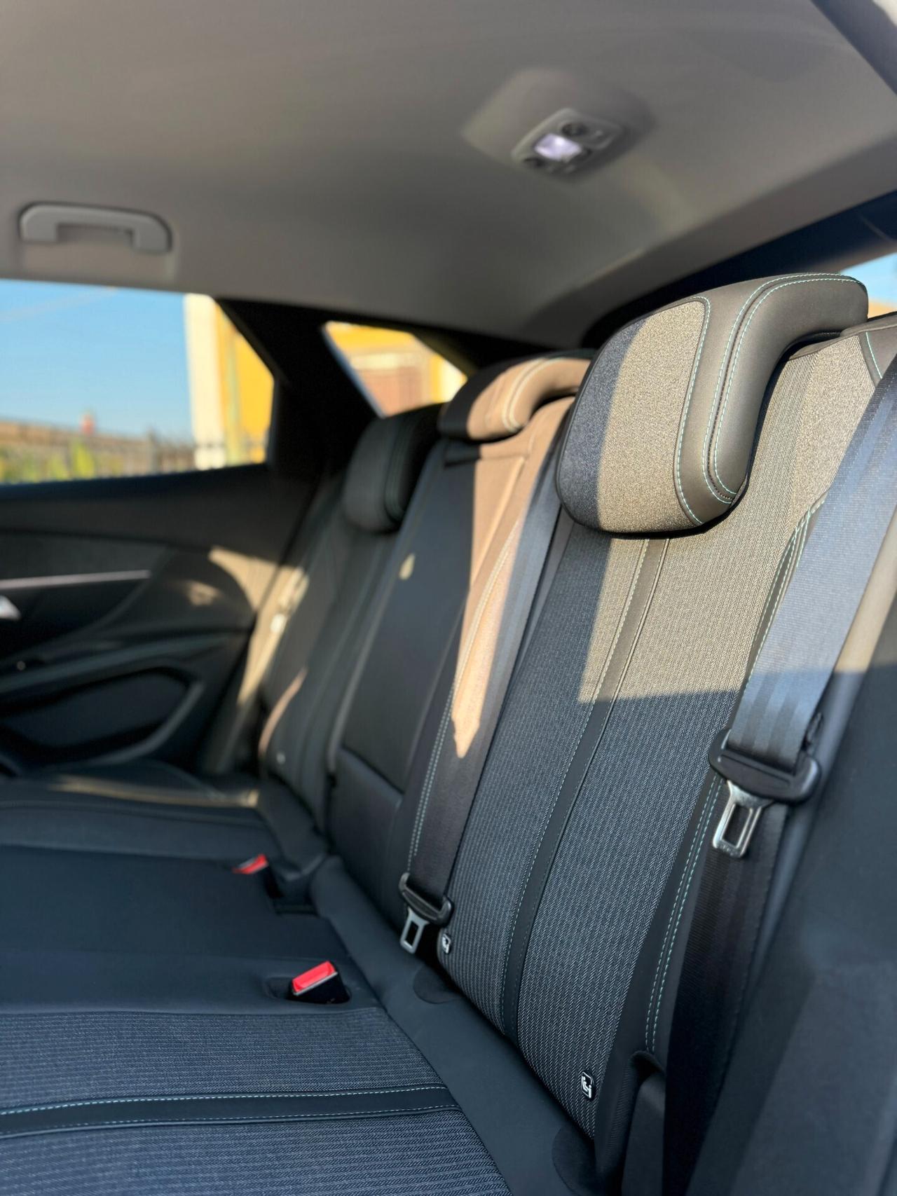 Peugeot 3008 BlueHDi 130 S&S EAT8 Allure Pack