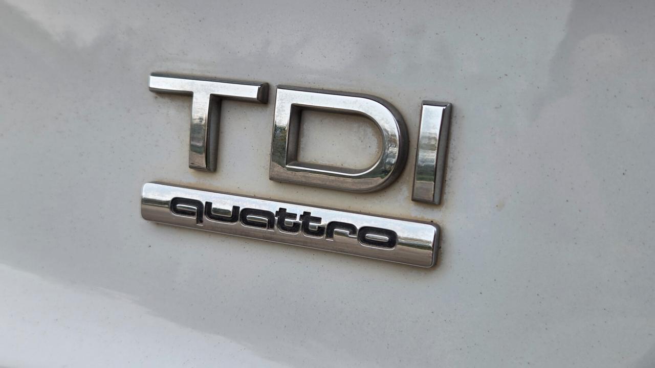Audi Q3 2.0 TDI quattro S tronic TETTO