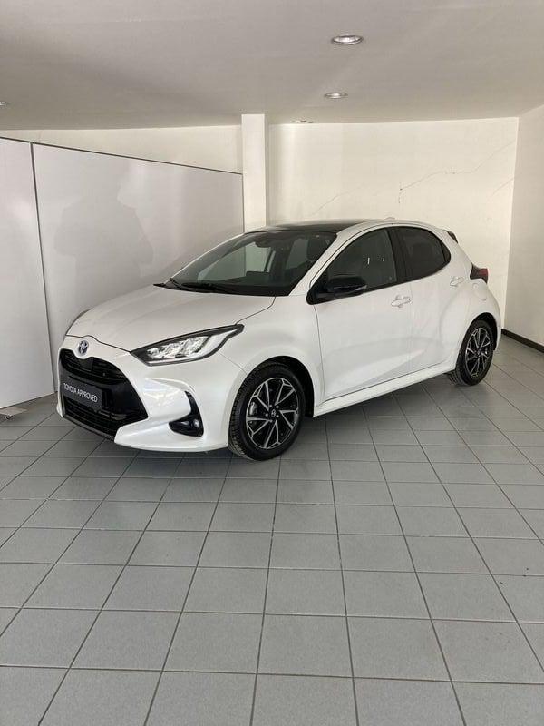 Toyota Yaris Hybrid Lounge MY22
