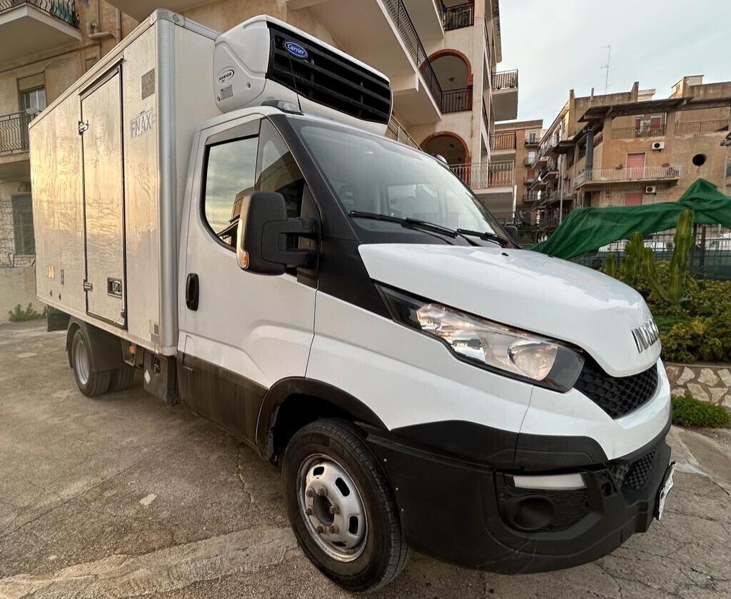 Iveco Daily 35C15 a telaio o frigo passo 3450