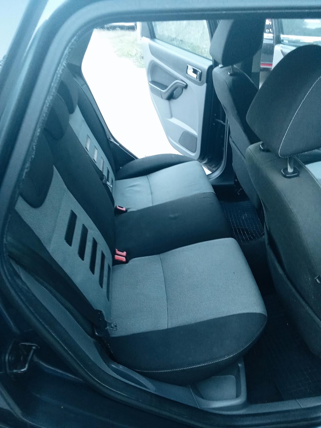 Ford Focus 1.6 (115CV) SW Bz.- GPL 010