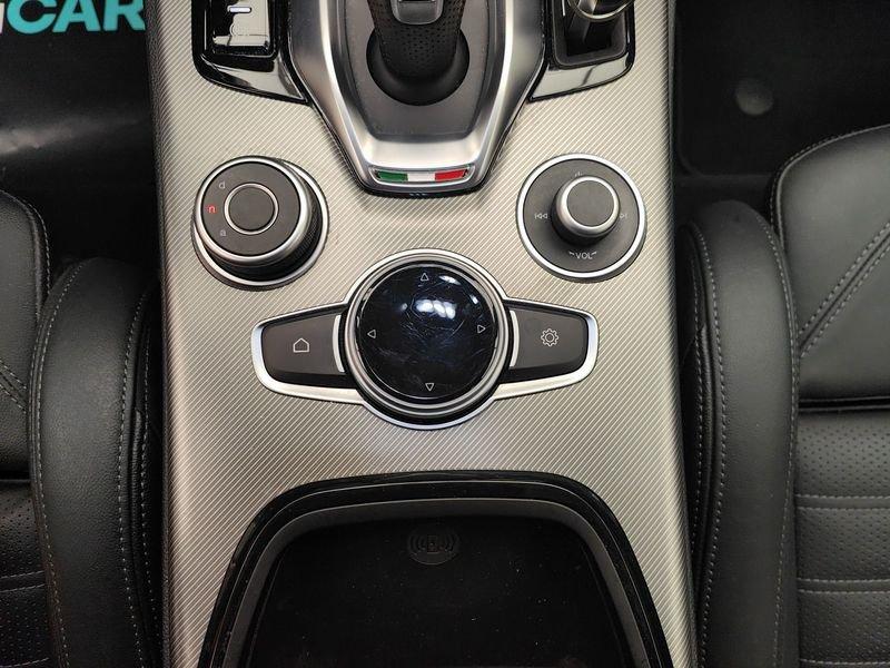 Alfa Romeo Stelvio 2023 2.2 t Veloce rwd 160cv auto