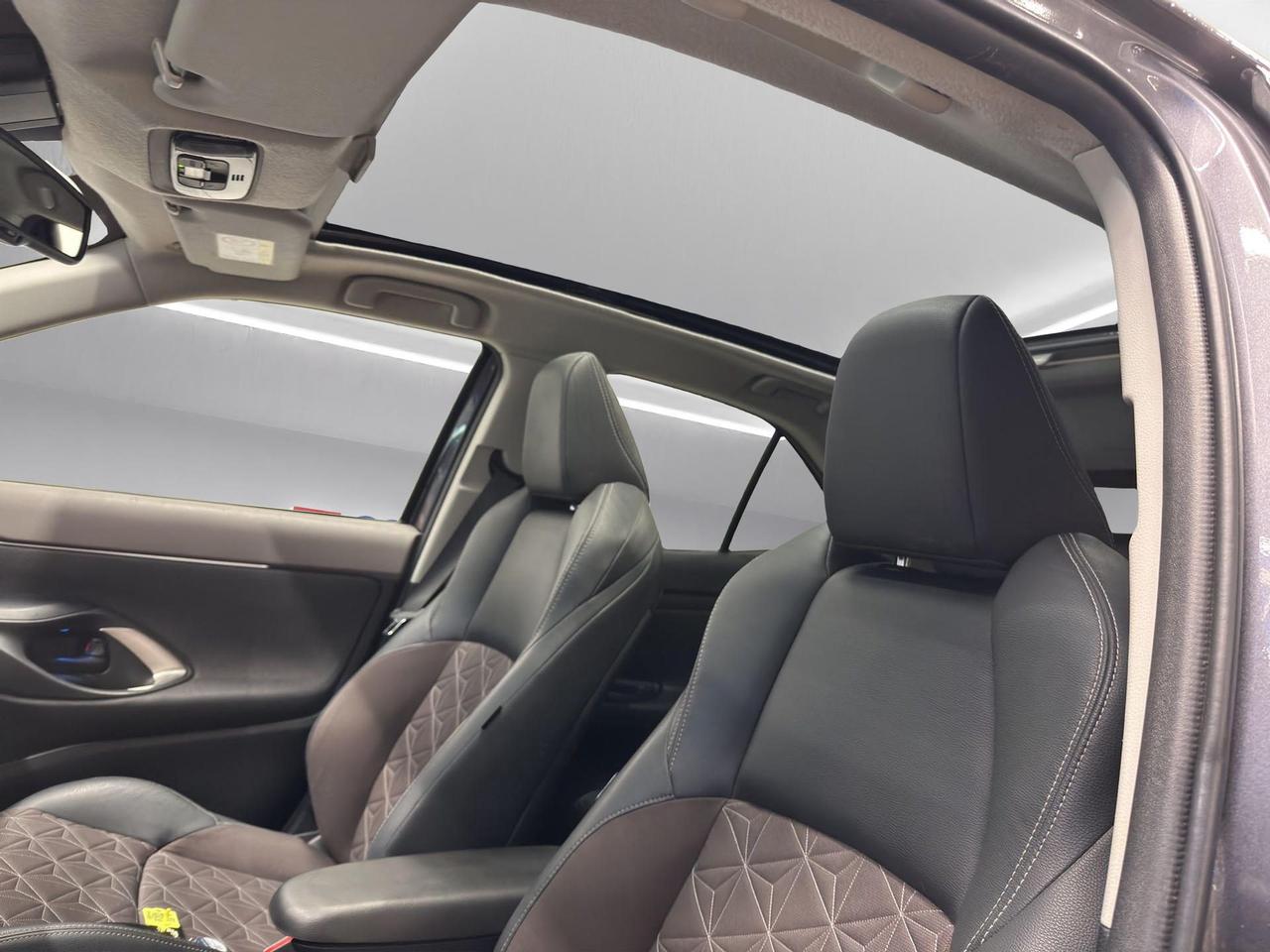 Toyota Yaris Cross 1.5h Lounge fwd 116cv e-cvt