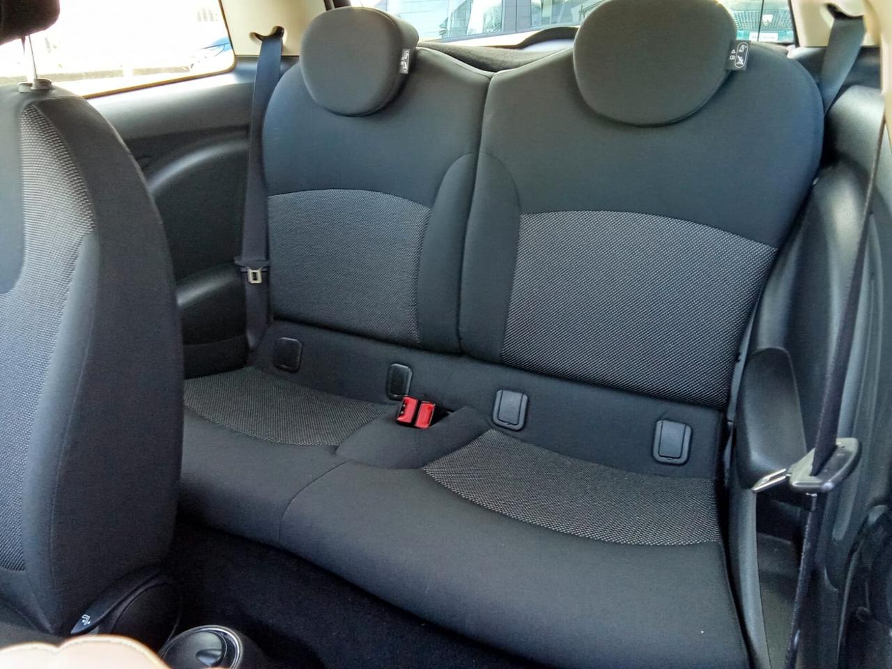 Mini 1.6 16V Cooper D 112cv