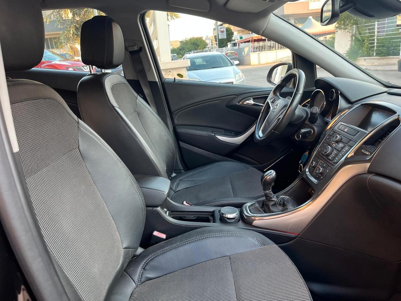 Opel Astra 1.7 CDTI 110CV 5 porte Cosmo