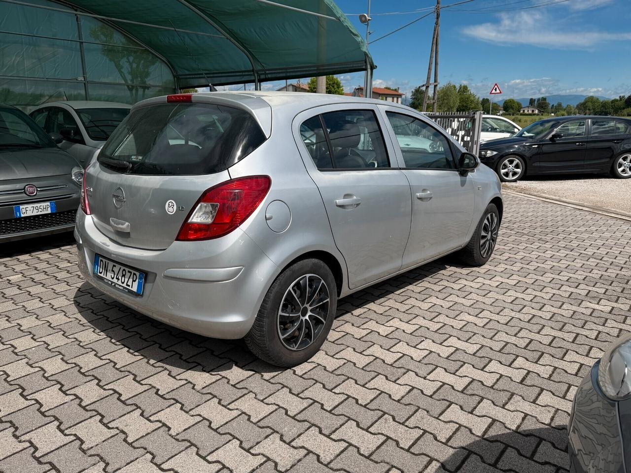 Opel Corsa 1.0 12V 5 porte Club