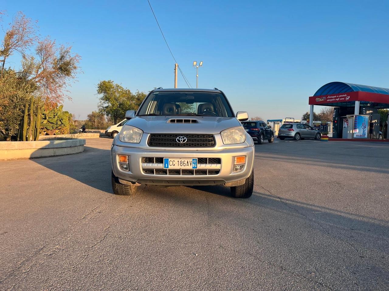 Toyota RAV 4 RAV4 2.0 Tdi D-4D cat 5 porte Sol