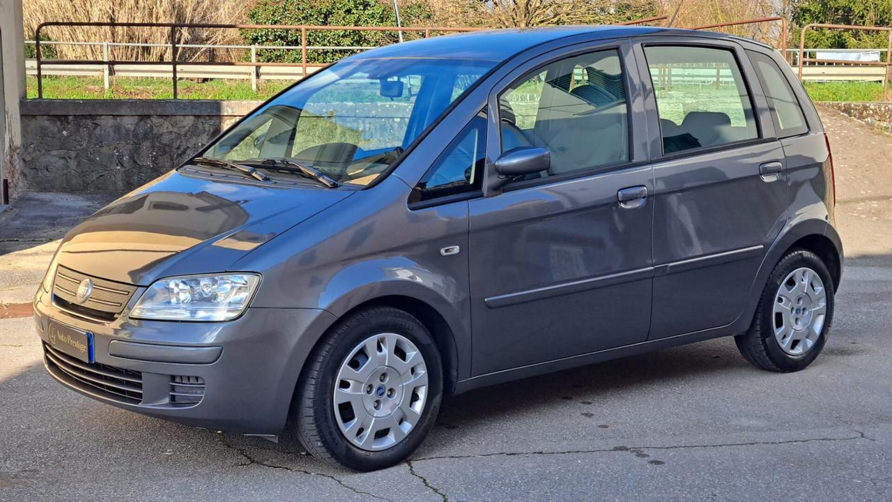 Fiat Idea 1.2 16V BlackLabel