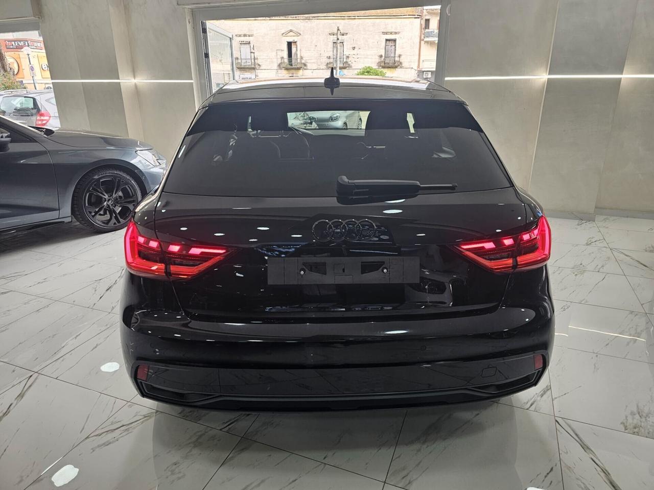 Audi A1 SPB 30 TFSI S tronic Identity Black