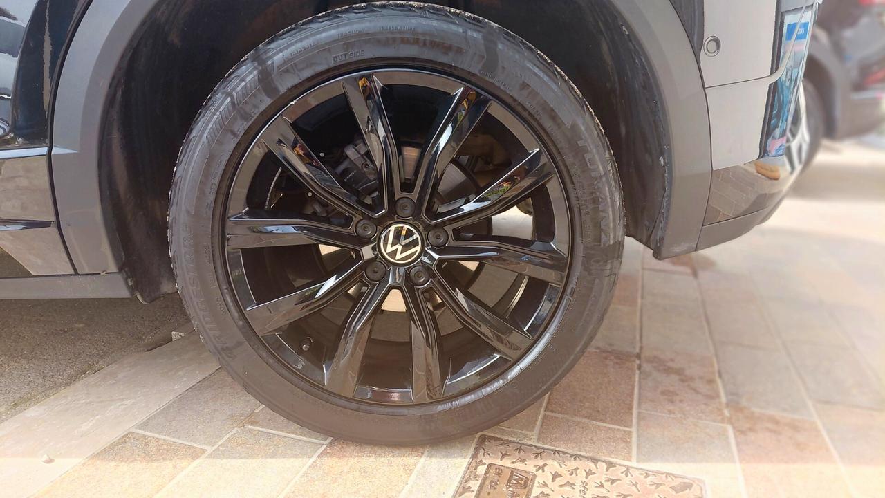 Promo Volkswagen T-Roc TSI R-Line Unicopr