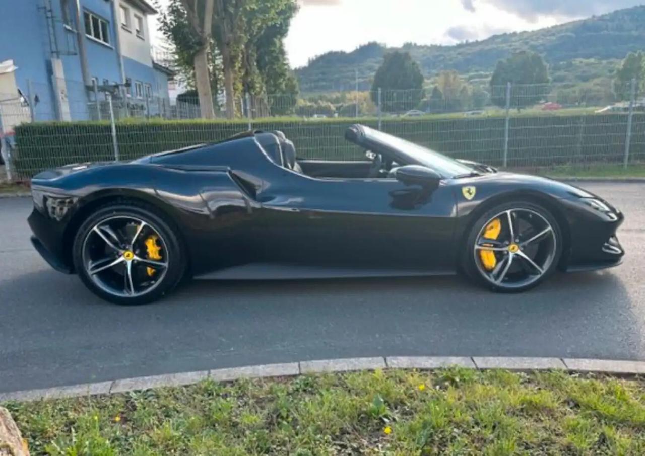 Ferrari 296 GTS