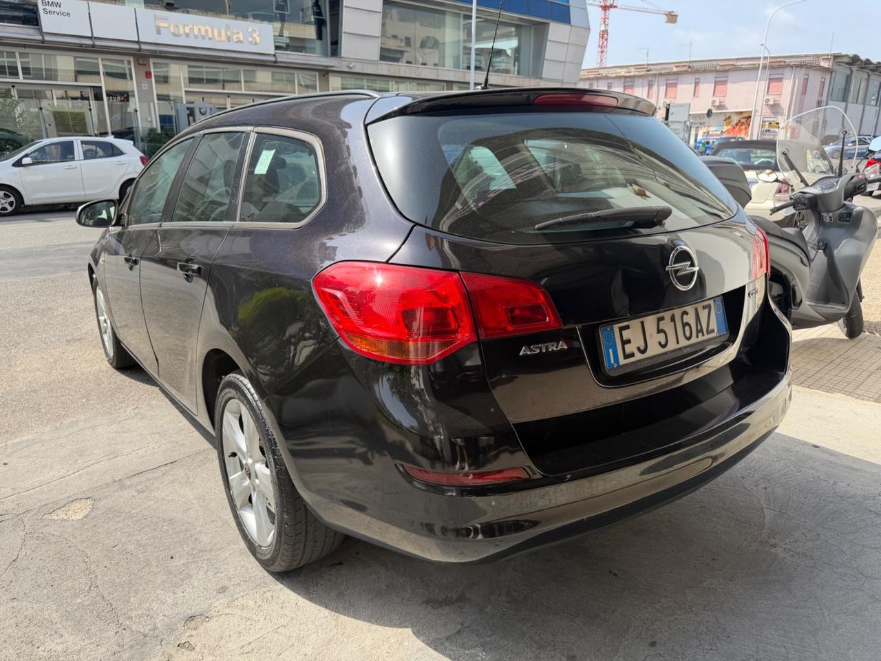 Opel Astra 1.7 CDTI 110CV Sports Tourer Cosmo 2011