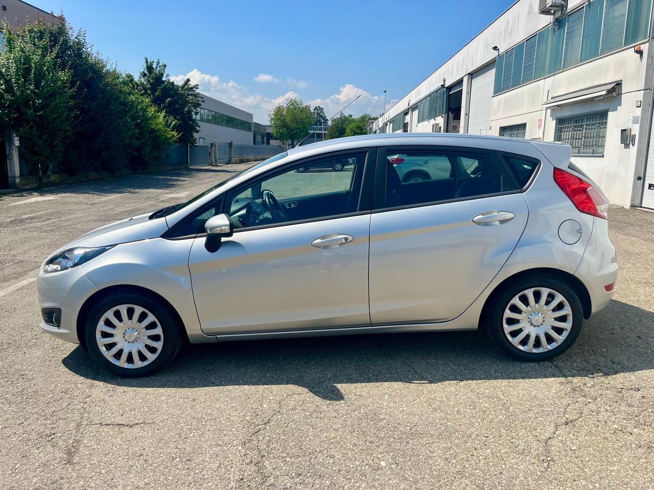Ford Fiesta 1.4GPL 2014 143.000km perfetta per neopatentati