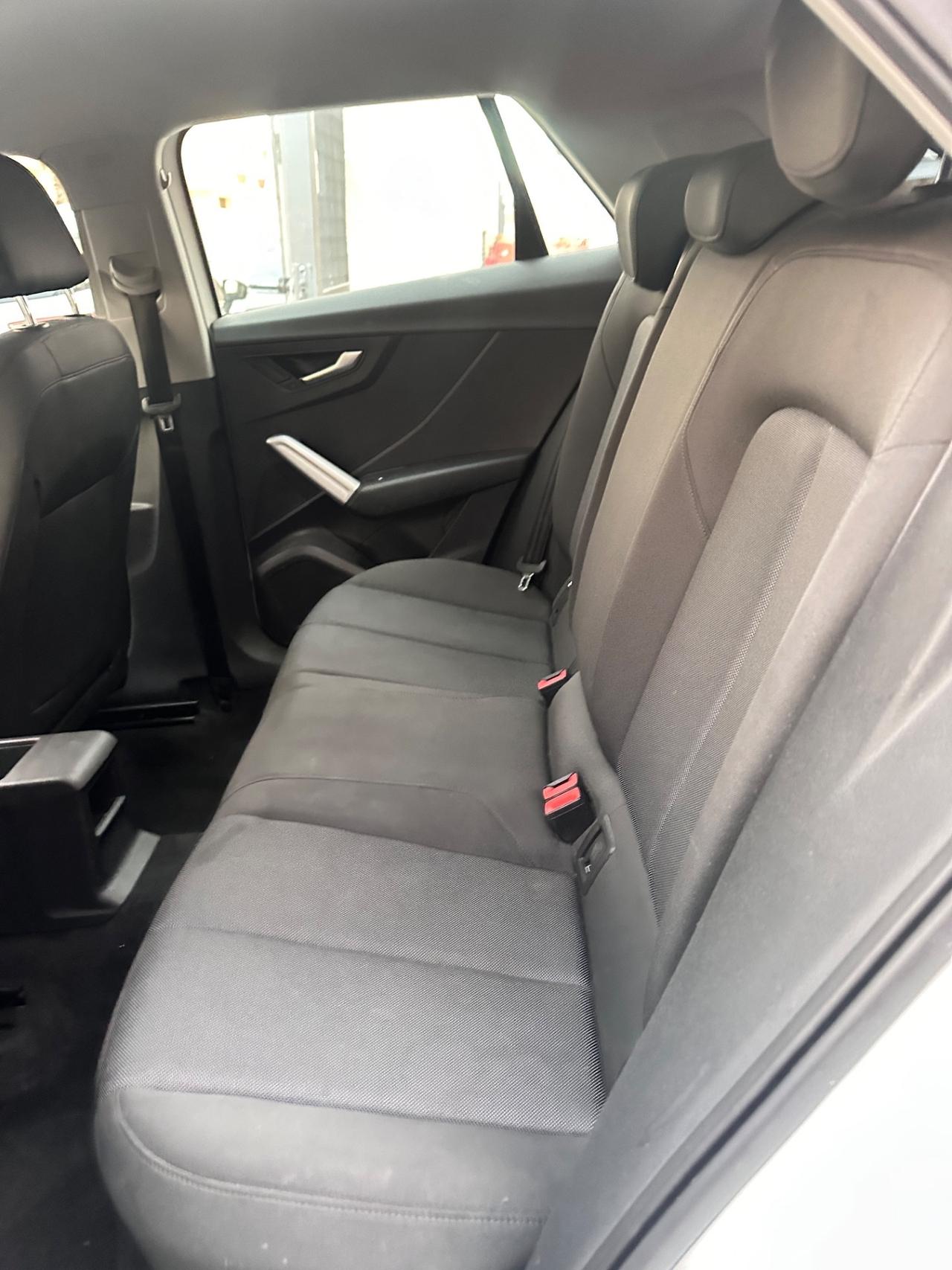 Audi Q2 1.6 TDI Sport-2017 LED/NAVI/17"