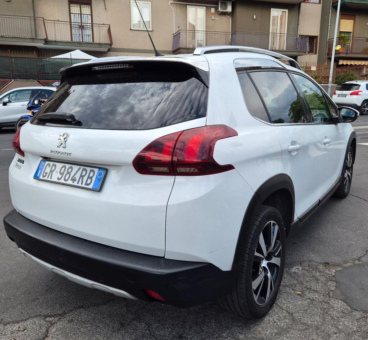 Peugeot 2008 BlueHDi 100 Allure