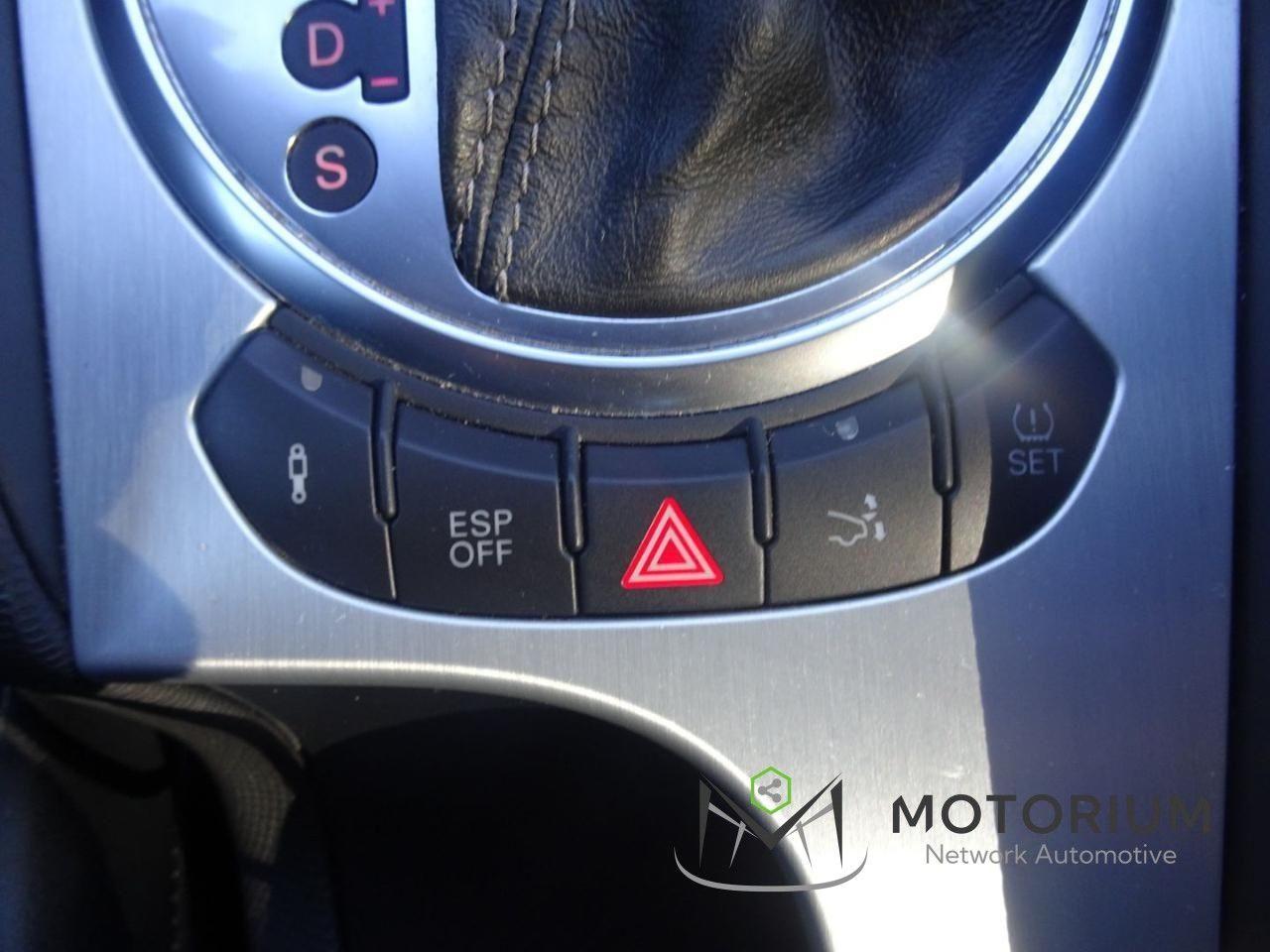 Audi TT Coupé 3.2T 250CV