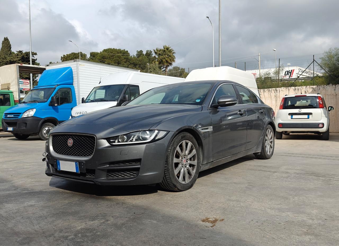 Jaguar XE 2.0 D Turbo 180CV aut. Portfolio (Avaria motore)
