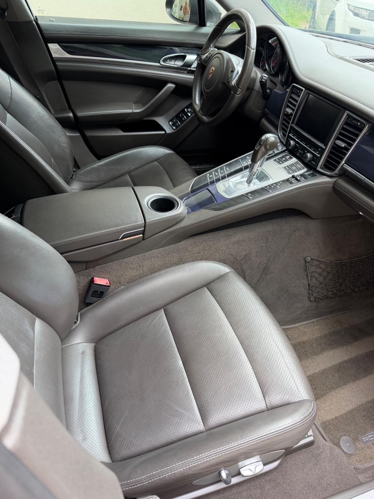 Porsche Panamera 3.0 RESTYLING FULL LED