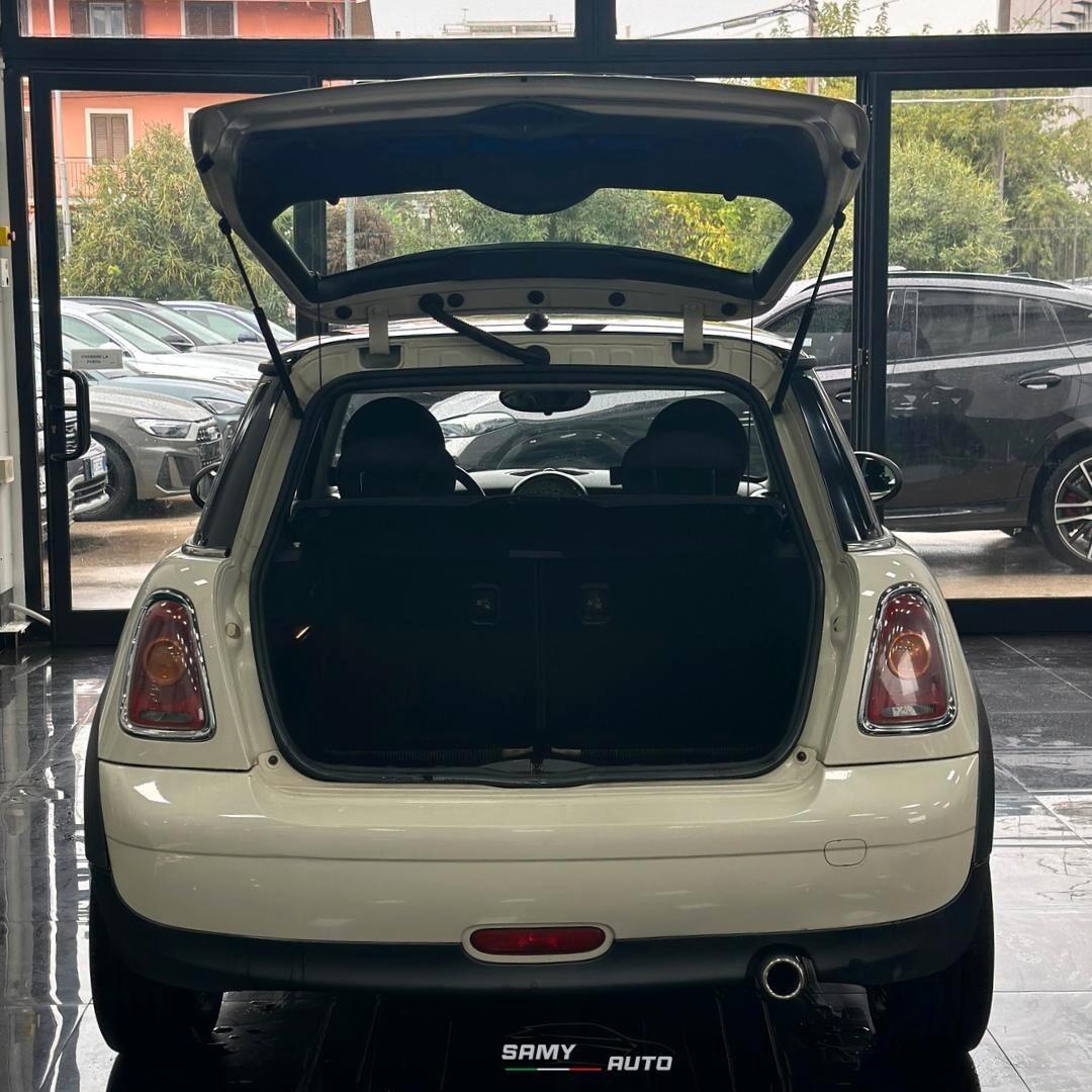 Mini Cooper D Hatchback 1.6