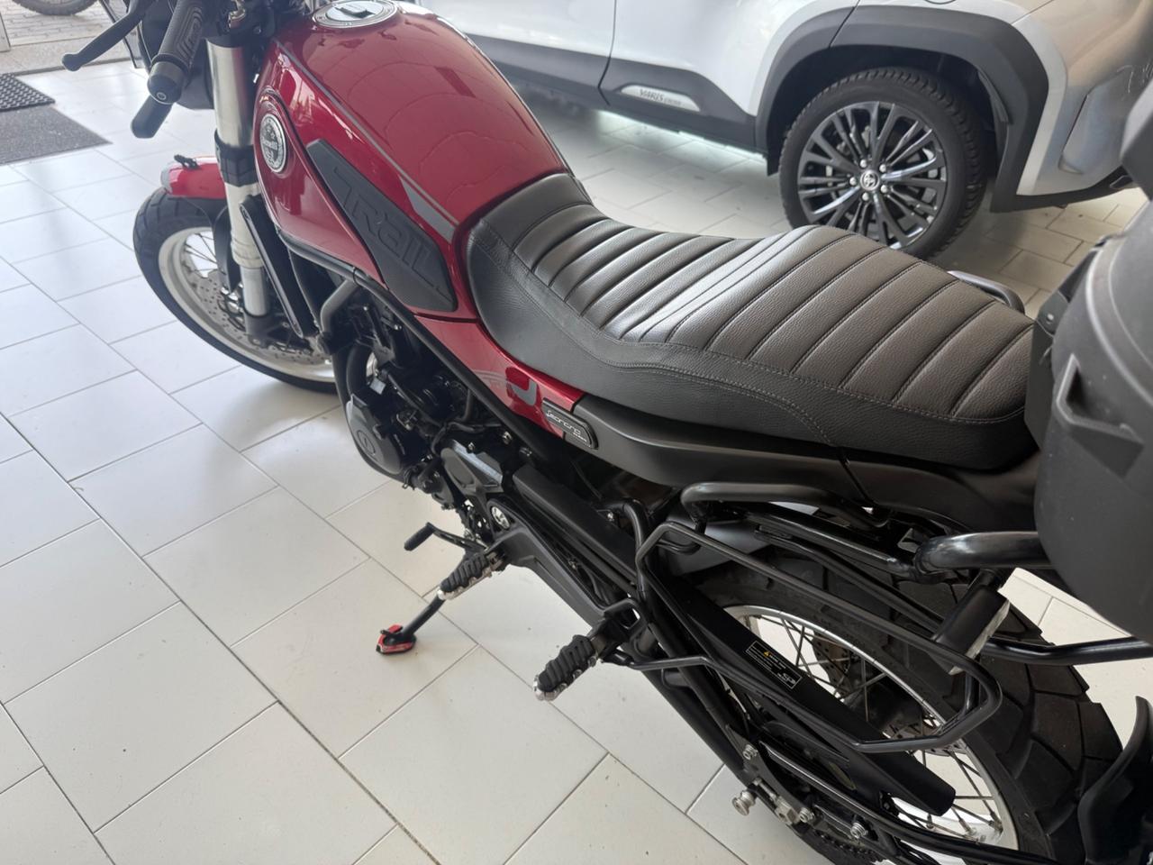 Benelli Leoncino 500 Trial