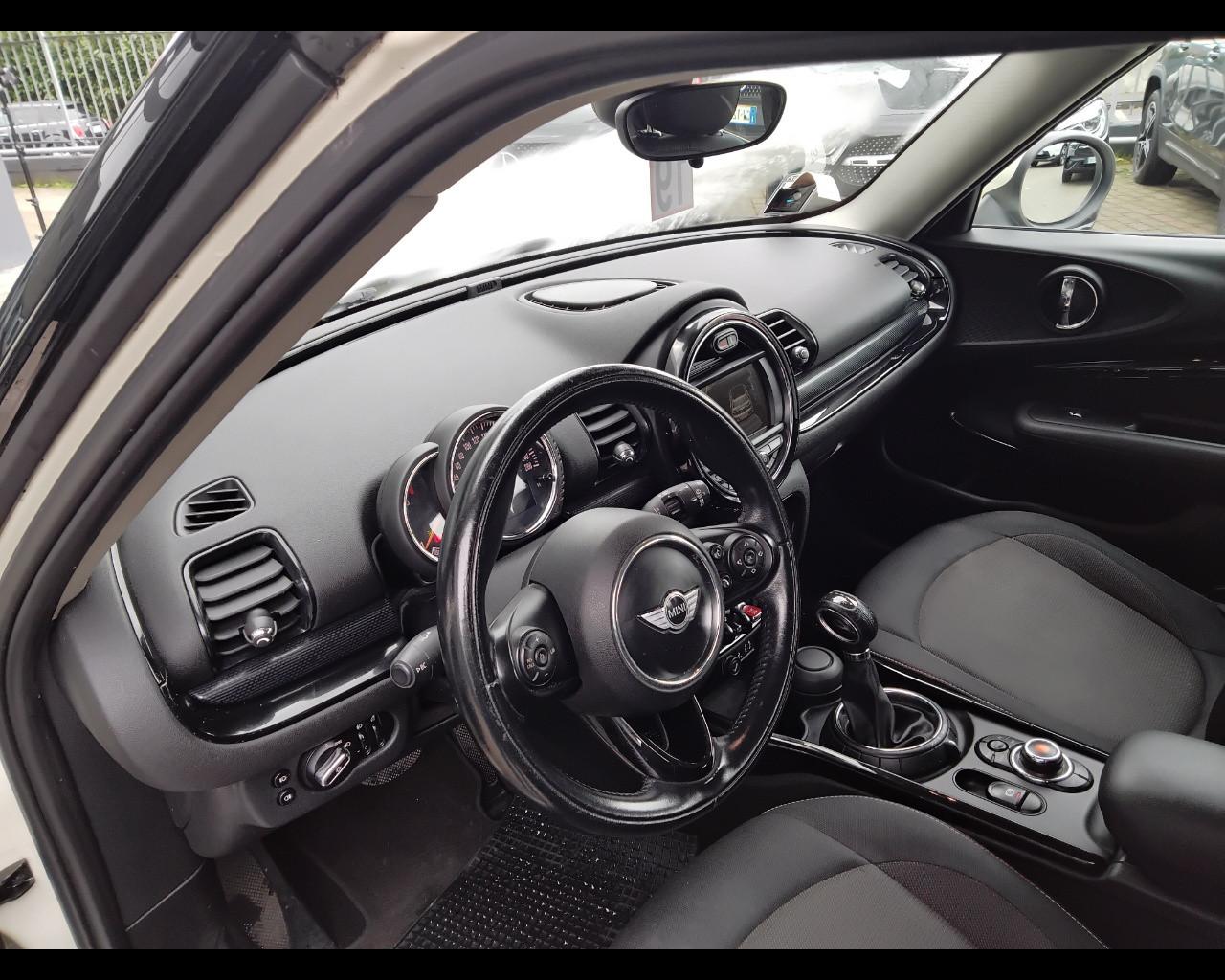 MINI Mini IV F54 2016 Clubman - Mini Clubman 2.0 Cooper D auto