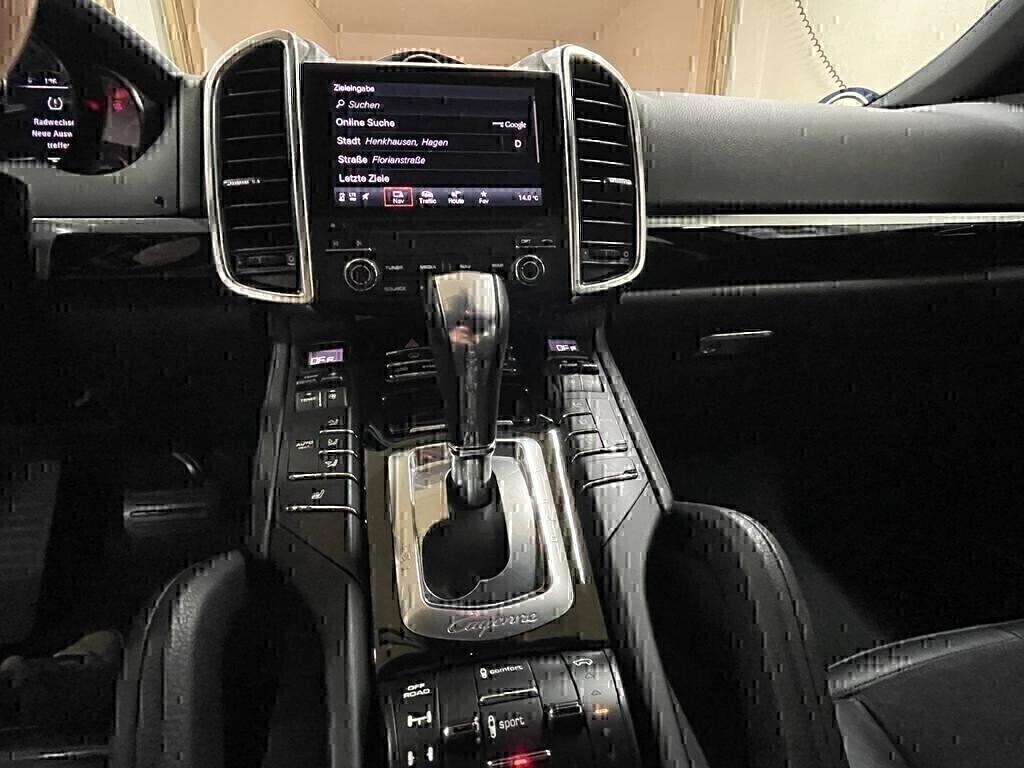 PORSCHE CAYENNE 11/2018 km90000 service Porsche