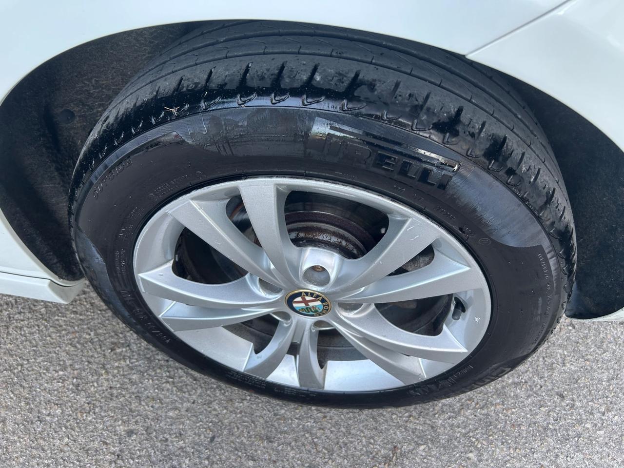 Alfa Romeo Giulietta 1.6 JTDm-2 105 CV Exclusive