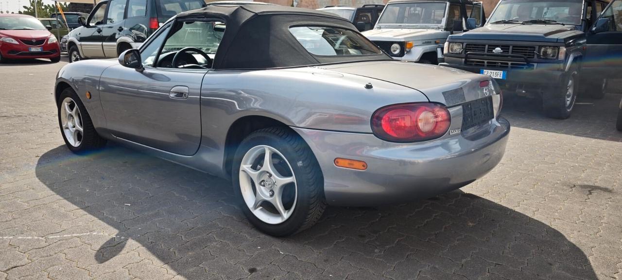 Mazda MX-5 1.6i 16V cat Rainbow