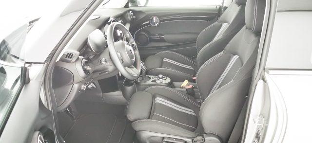 MINI Cooper SE Essential
