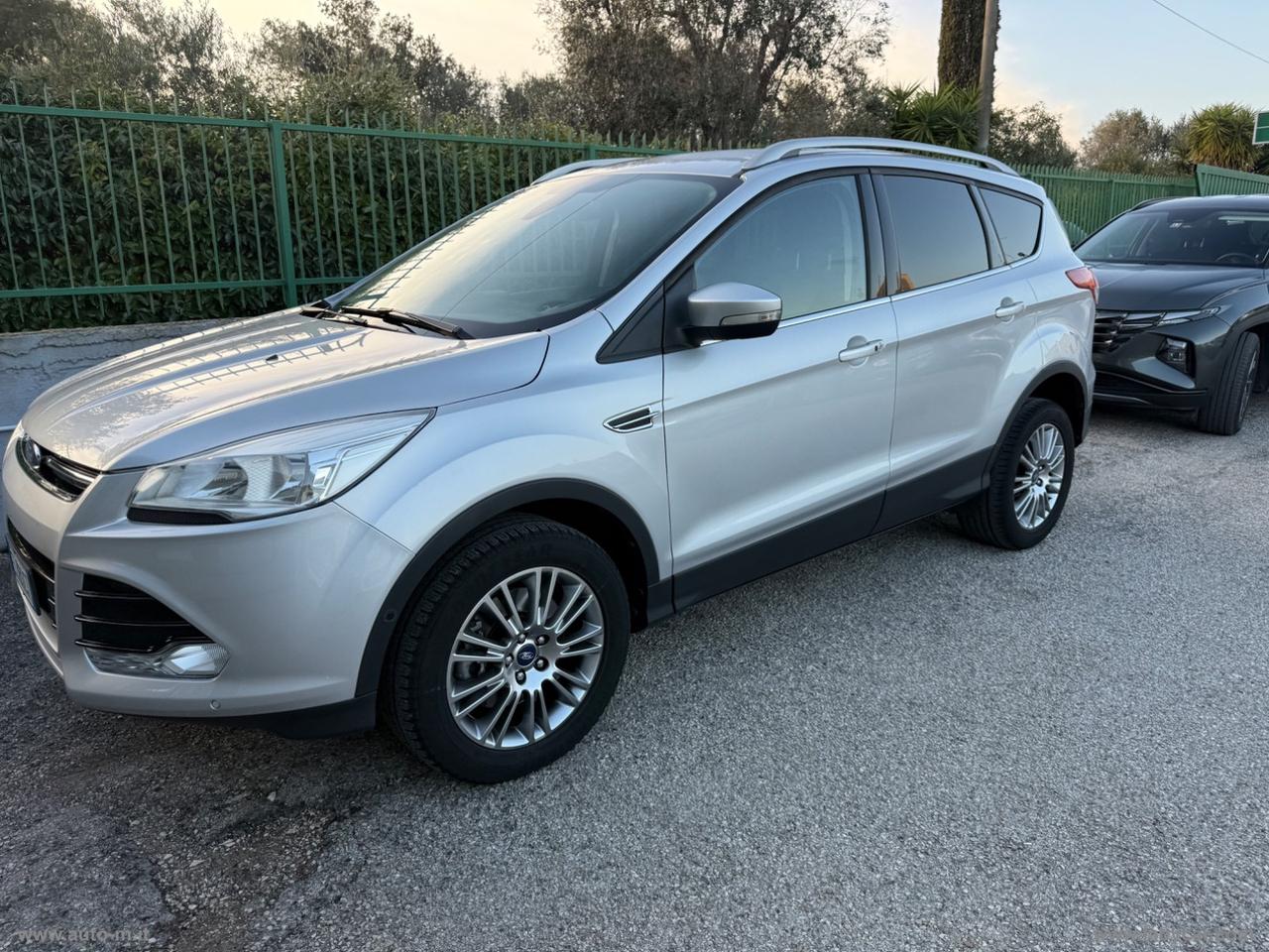 FORD Kuga 2.0 TDCI 140 CV 4WD Pow. Titanium