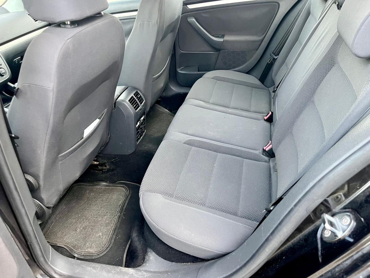 VW Golf 1.6GPL 2007 196.000km perfettamente funzionante