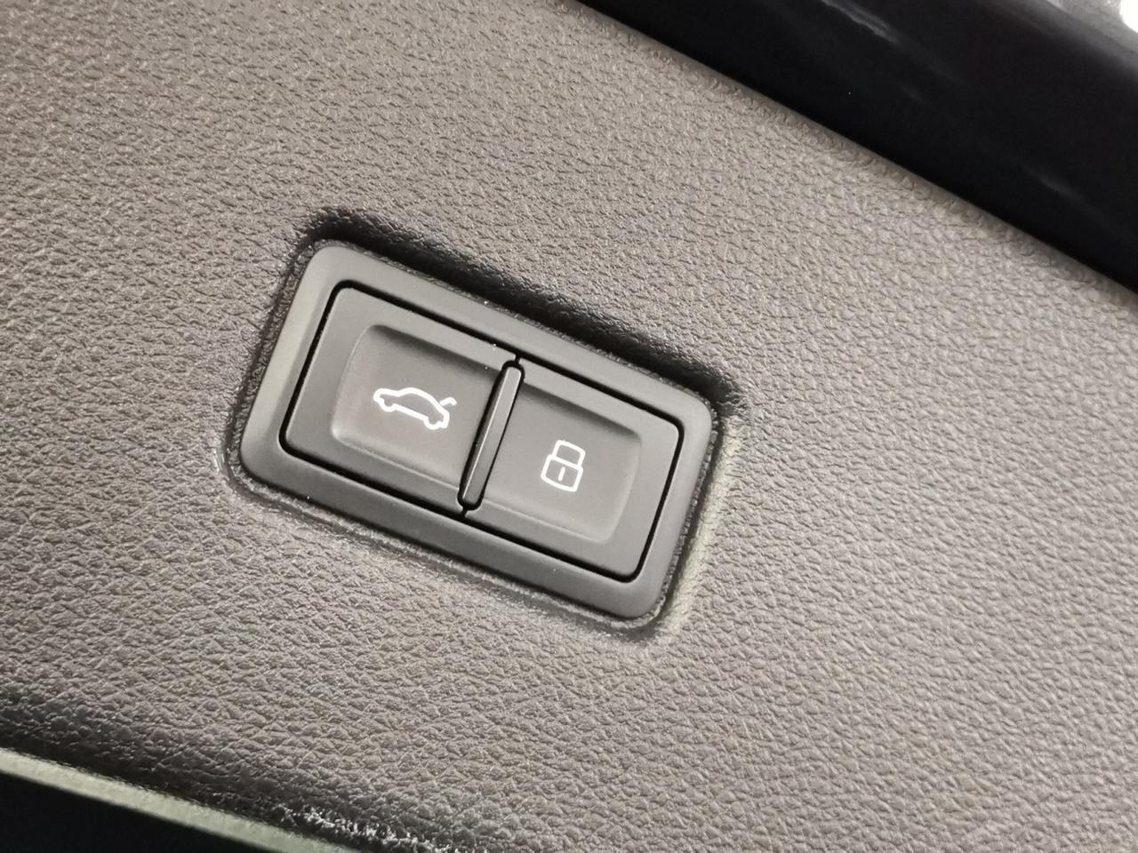 AUDI Q5 I Sportback 2021 - Q5 Sportback 40 2.0 tdi mhev 12V Business Advanced quattro s-tronic