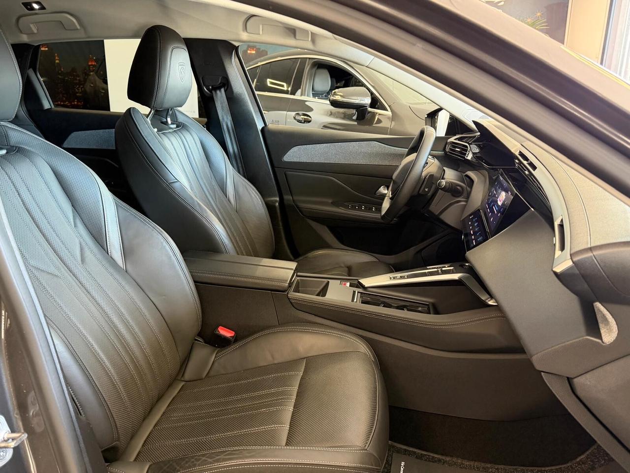 PEUGEOT 308 S.W. ALLURE 1.5 EAT8 130CV PELLE NAVI CAM ANNO 2022