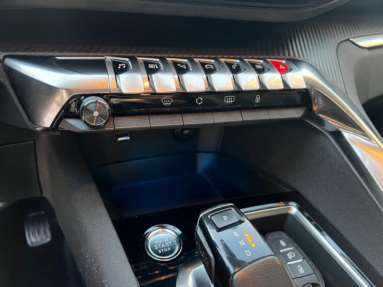 Peugeot 3008 BlueHDi 130 CV-AUTO-2021