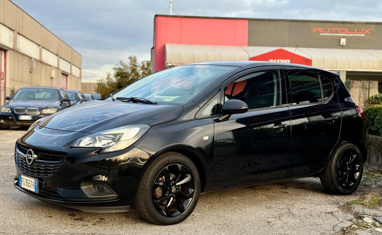 Opel Corsa 1.2 5 porte 2017 total black
