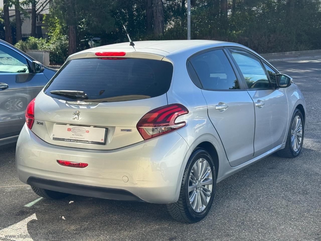 PEUGEOT 208 BlueHDi 75 5p. Allure