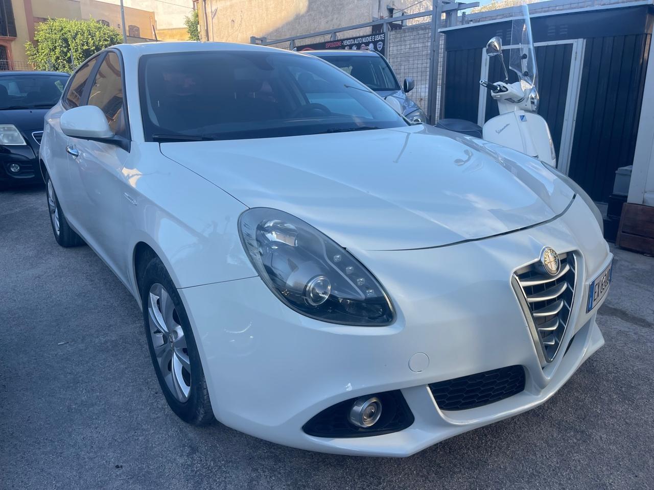Alfa Romeo Giulietta 1.6 JTDm-2 105 CV Exclusive