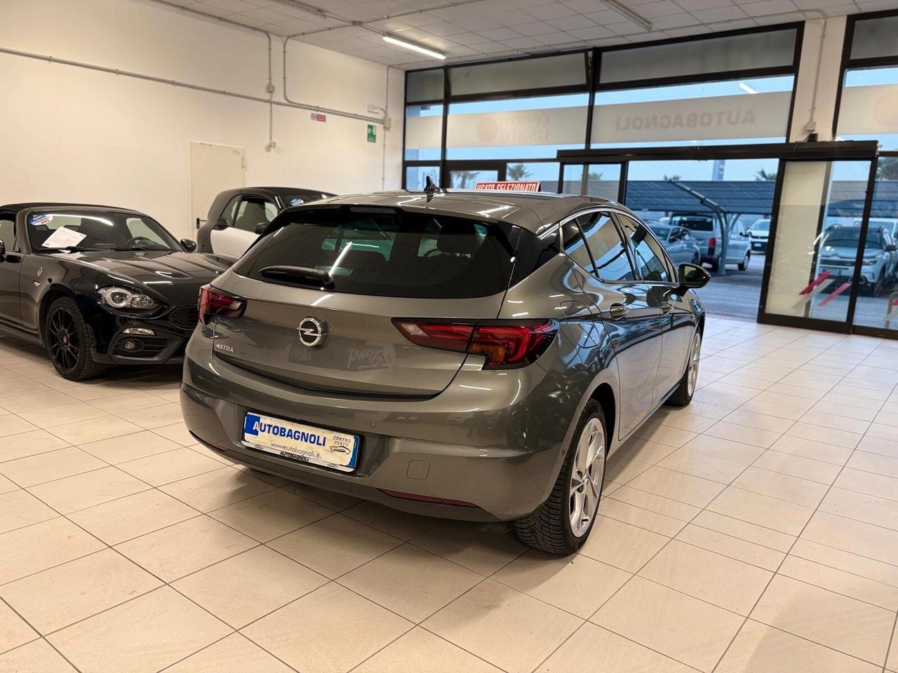 Opel Astra BUSINESS ELEGANCE 1.2 Turbo 130 CV 5 p. SPOTICAR