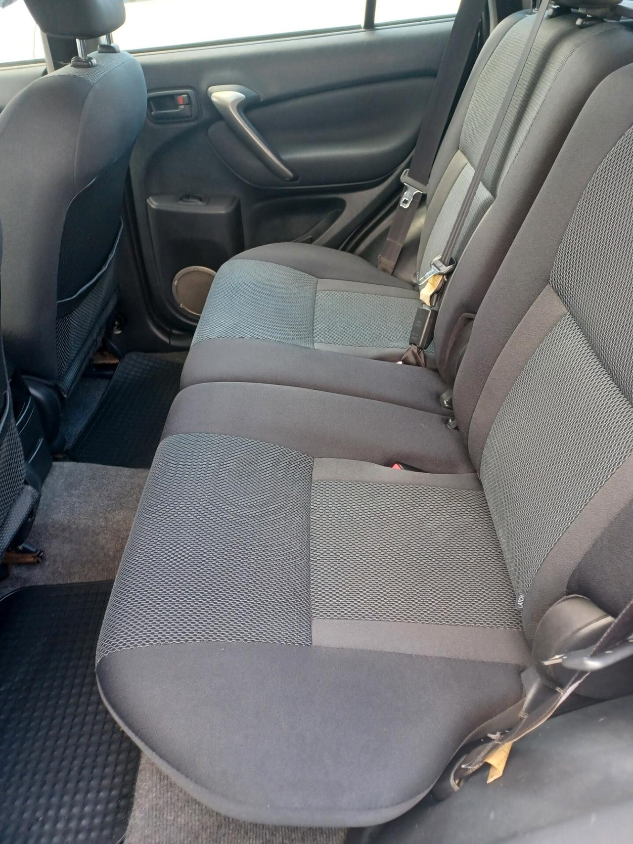 Toyota RAV 4 RAV4 2.0 Tdi D-4D cat 5 porte