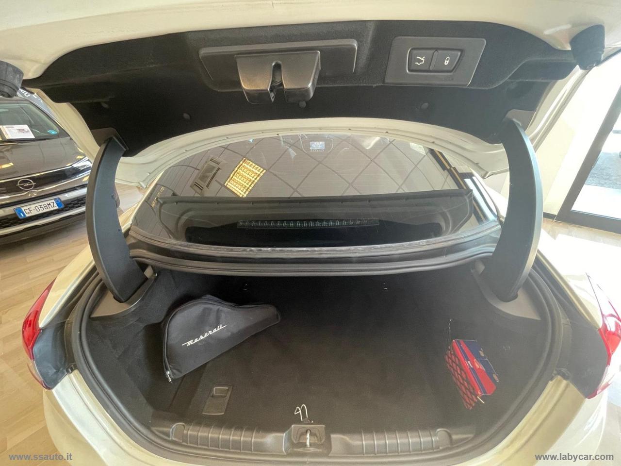 MASERATI Ghibli V6 Diesel 275 CV Nerissimo Ed.