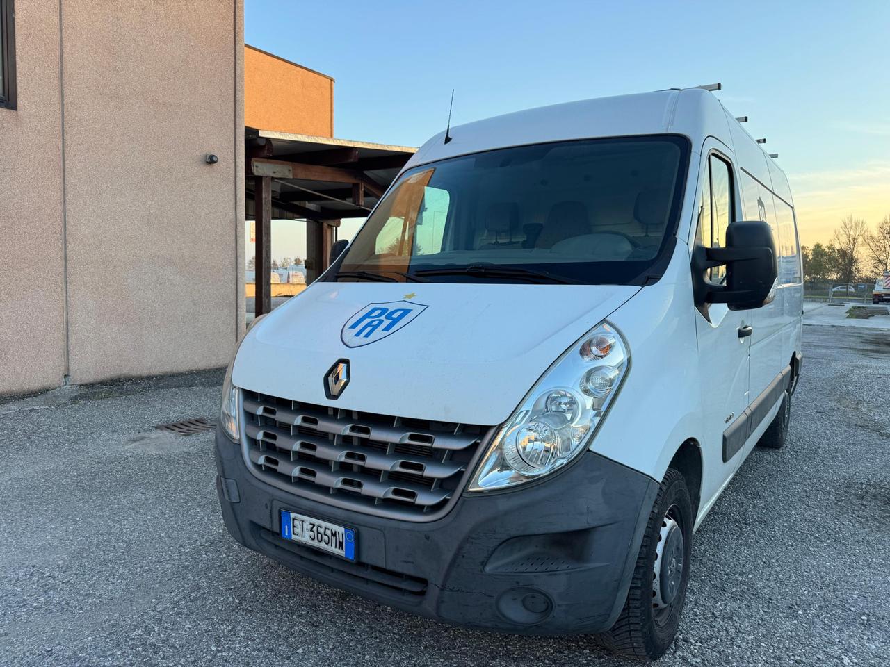 RENAULT Master prezzo + iva 22% T35 2.3 dci 125cv L2H2 E5