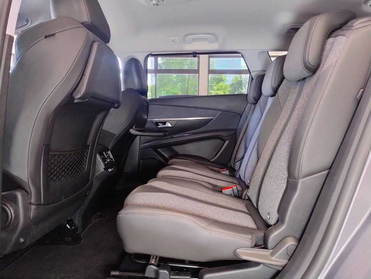Peugeot 5008 1.5 bluehdi Allure EAT8 7POSTI NAVI LED