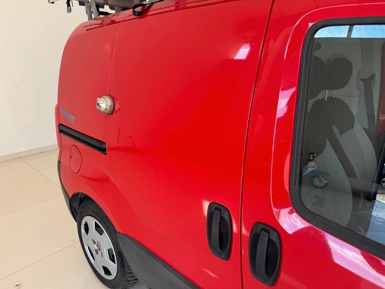 Fiat Fiorino 1.3 MJT 95CV Combinato Adventure M1