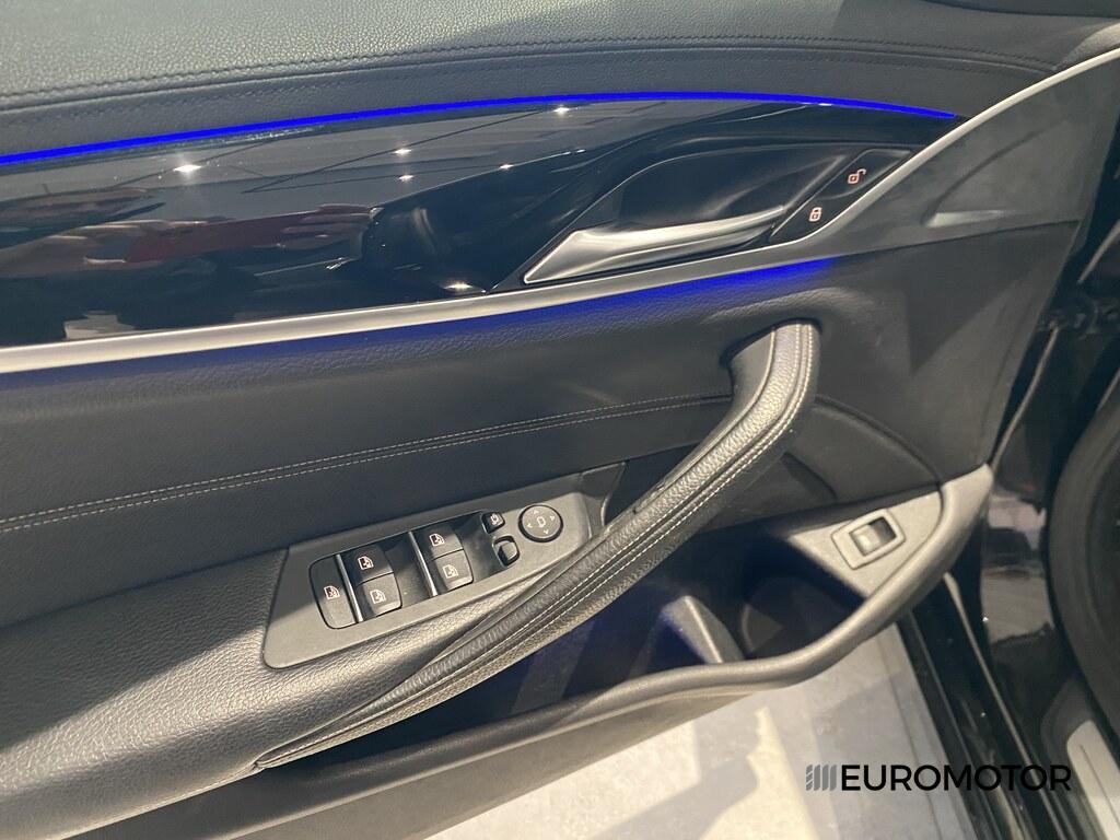 BMW Serie 5 Touring 520 d Luxury Steptronic