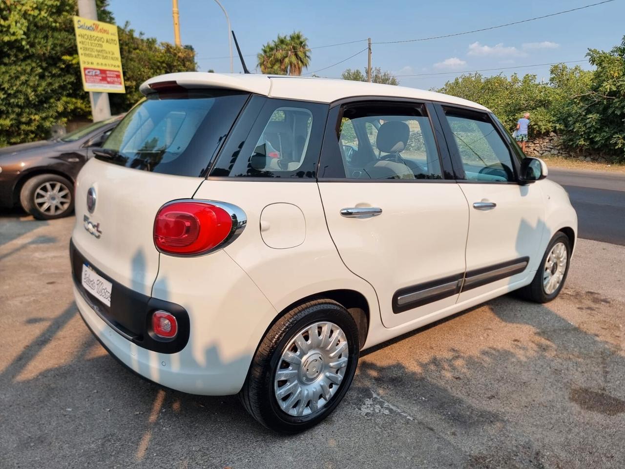 Fiat 500L 1.6 Multijet 120 CV Lounge Autocarro n1