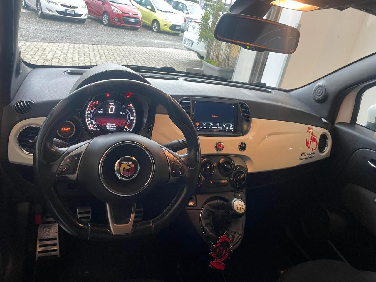 Abarth 500 1.4 Turbo T-Jet Custom