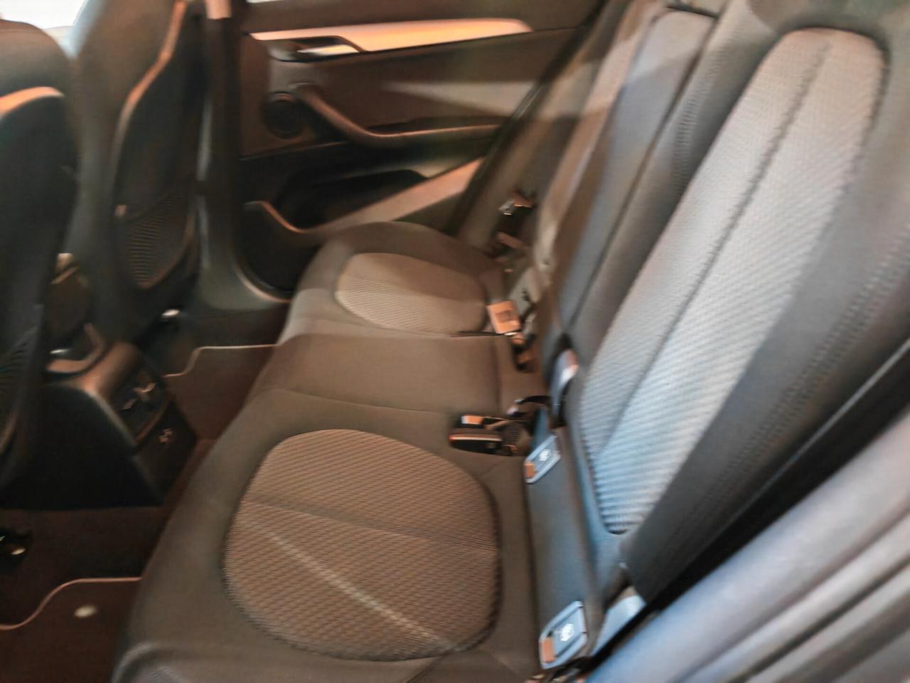 Bmw X2 sDrive18d Business-X