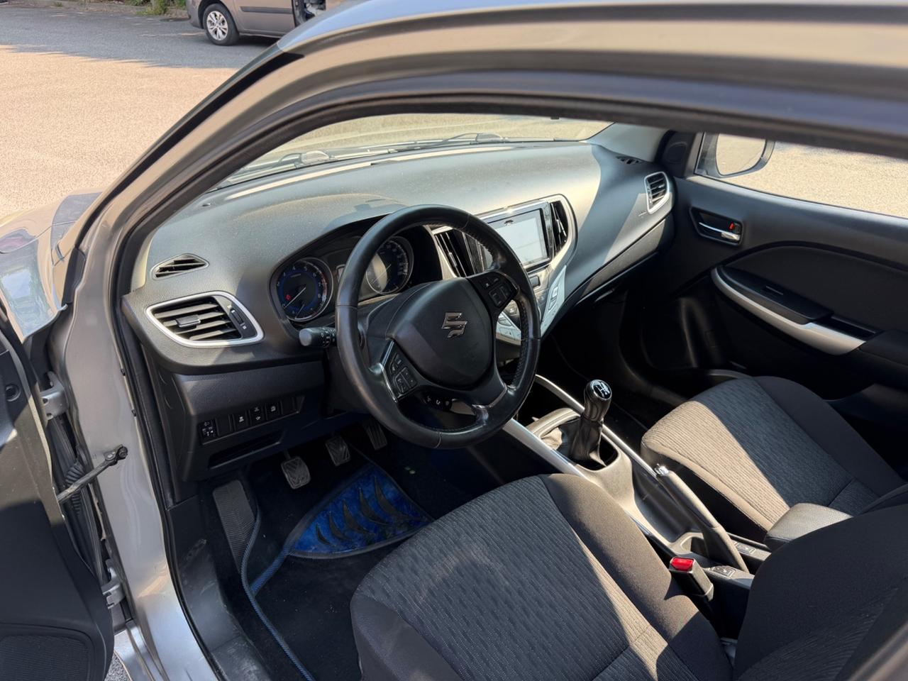 Suzuki Baleno 1.2 Hybrid B-Top